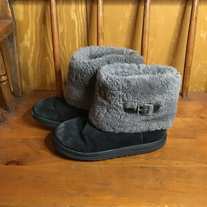 UGG Black Suede Gray Fur Ankle Boots Size 6